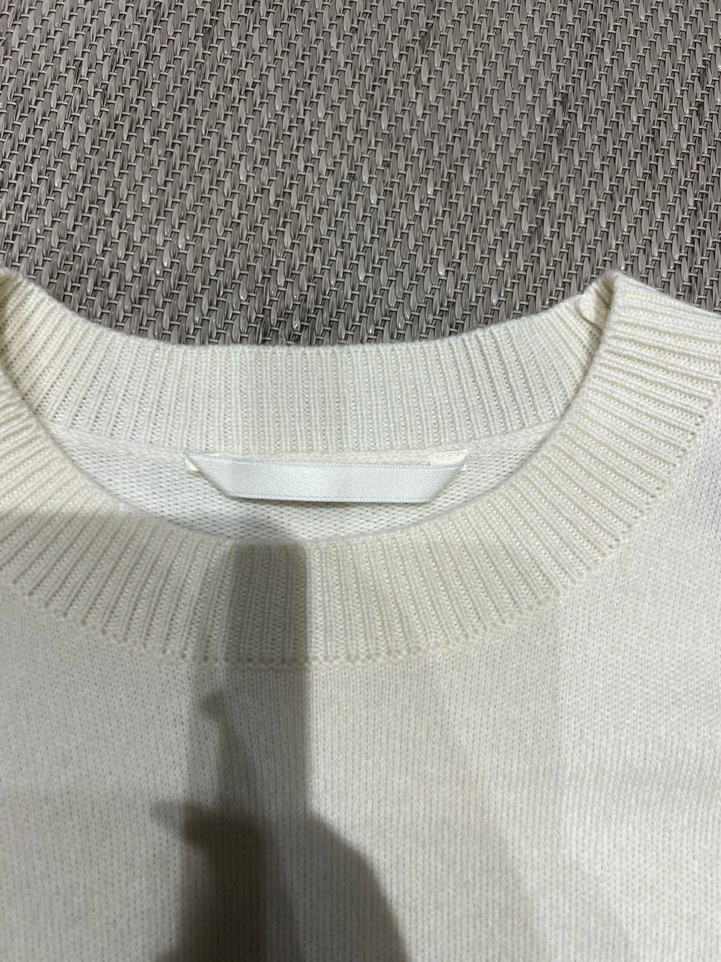 wg.luxury- 7o9385r embroidery wool item:E-F140I2752H